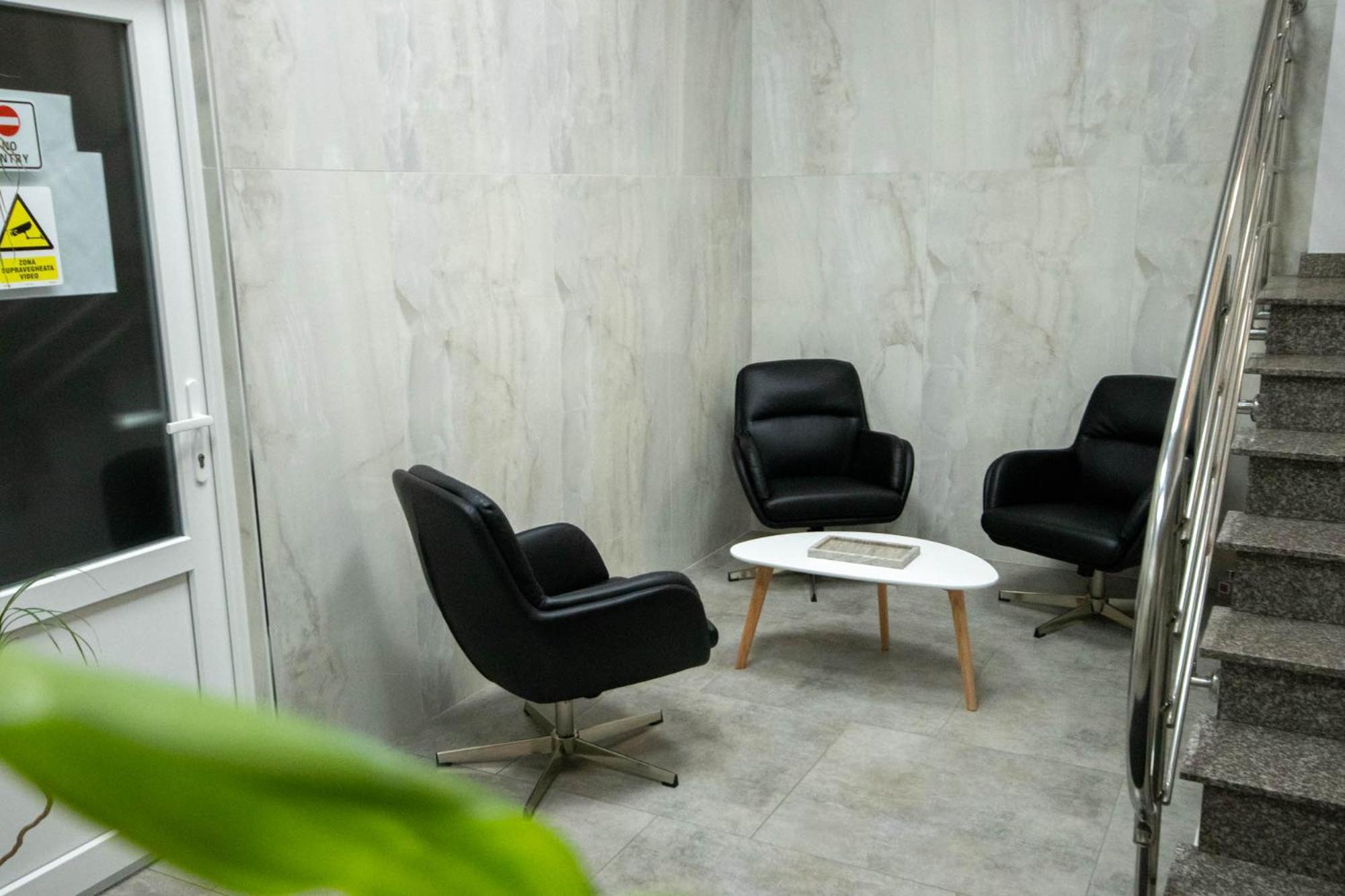 Astar Apartments - Extra Large Rădăuţi Esterno foto