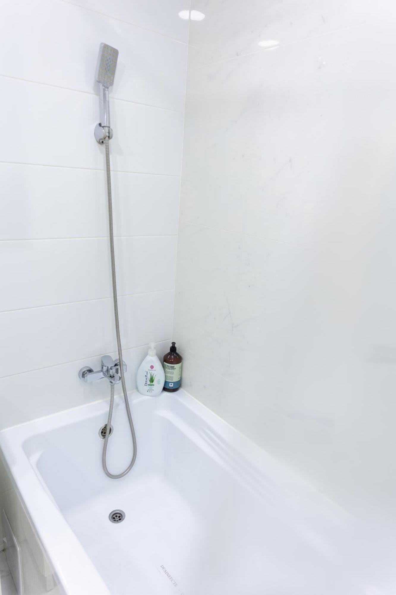 Astar Apartments - Extra Large Rădăuţi Esterno foto