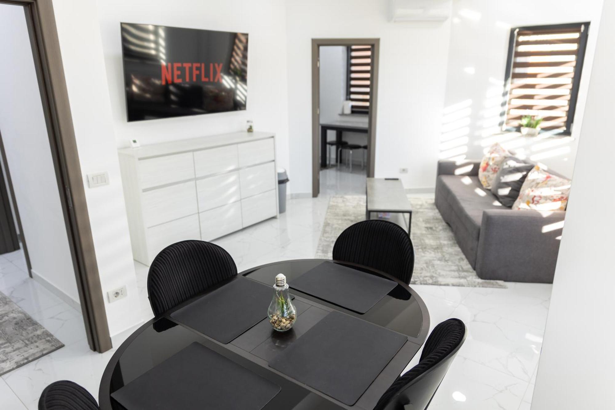Astar Apartments - Extra Large Rădăuţi Esterno foto