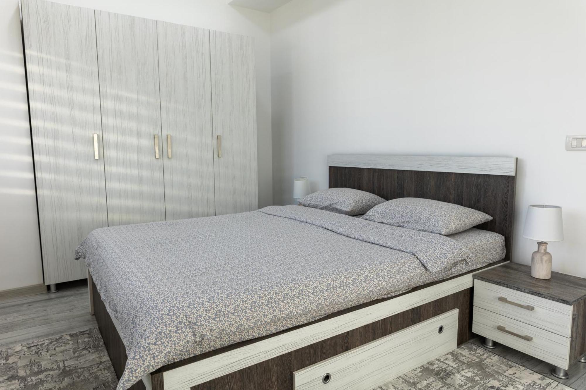 Astar Apartments - Extra Large Rădăuţi Esterno foto