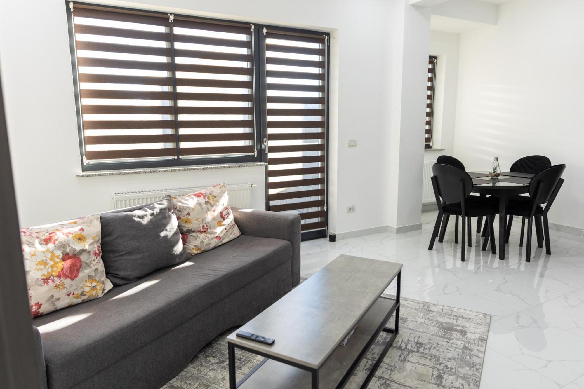 Astar Apartments - Extra Large Rădăuţi Esterno foto